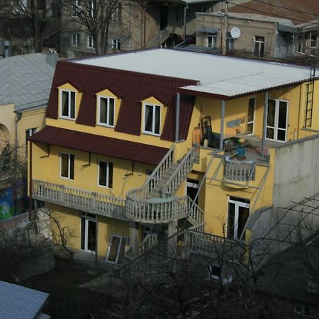 Why Me Eco-Friendly Hostel Тбилиси Екстериор снимка