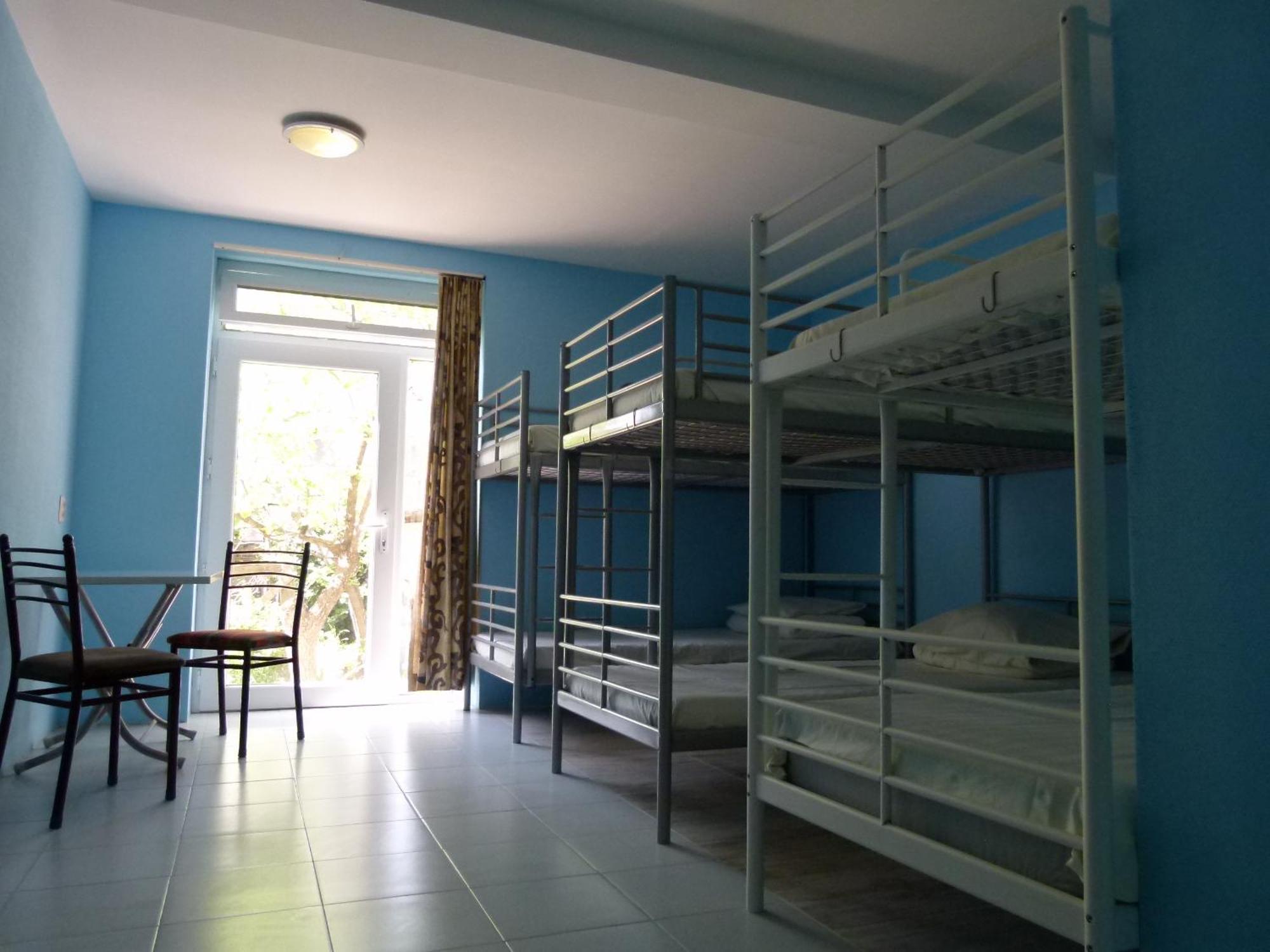 Why Me Eco-Friendly Hostel Тбилиси Екстериор снимка