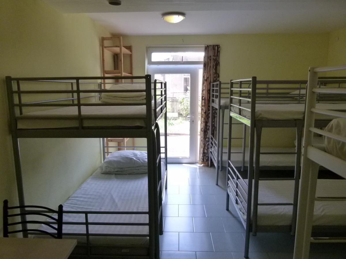 Why Me Eco-Friendly Hostel Тбилиси Екстериор снимка