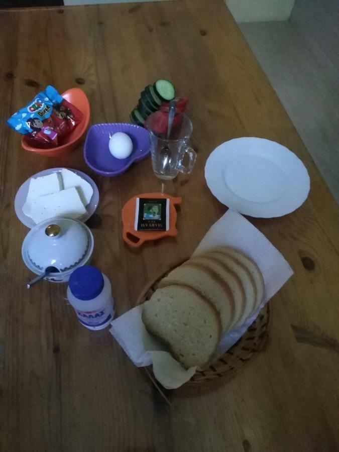 Why Me Eco-Friendly Hostel Тбилиси Екстериор снимка